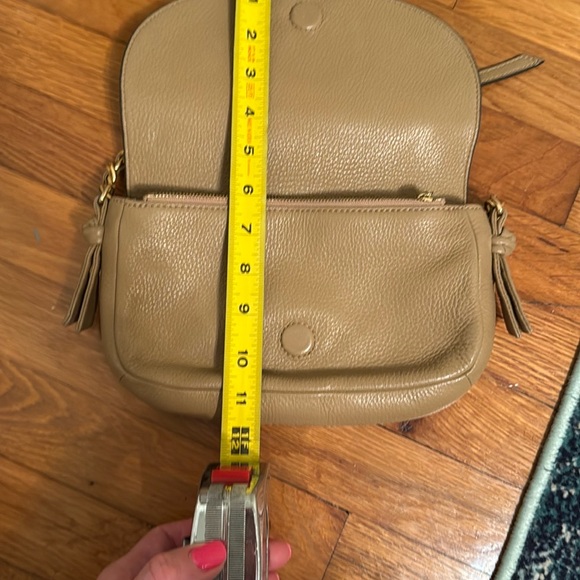 Tory Burch Tan Leather Crossbody Bag - Picture 9 of 12